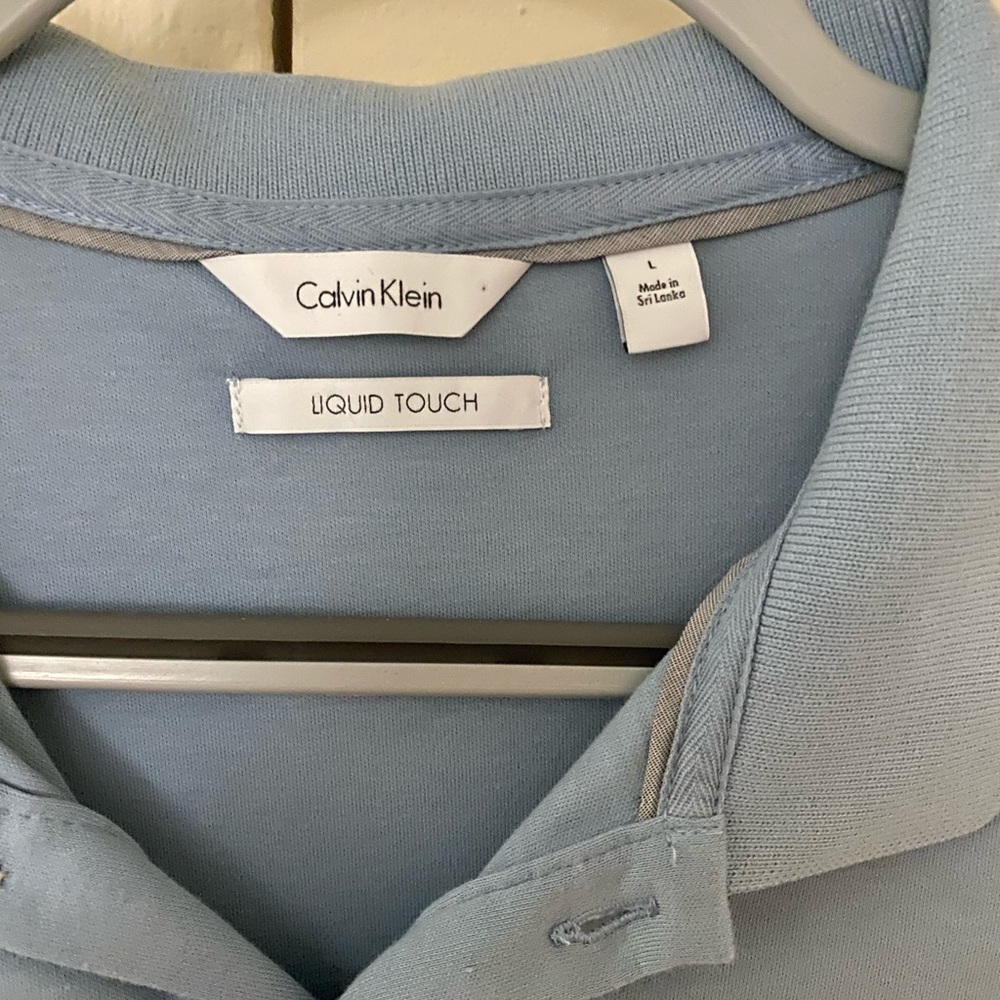 Calvin Klein - Picture 2 of 4